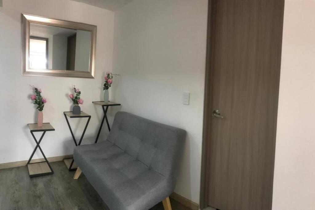Apartamento Confortable, Amoblado En โบโกตา ภายนอก รูปภาพ