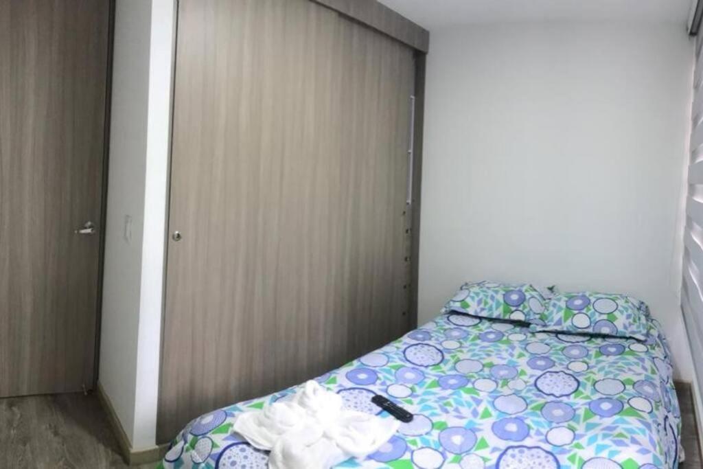 Apartamento Confortable, Amoblado En โบโกตา ภายนอก รูปภาพ